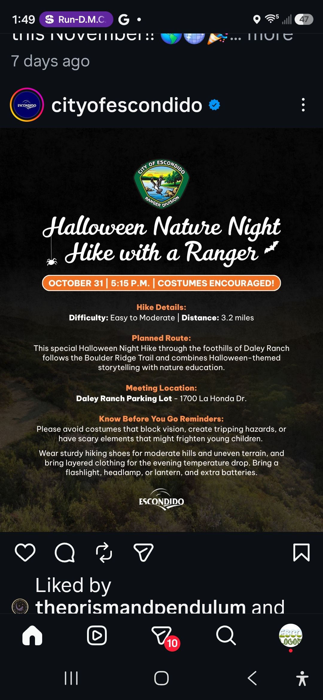 Volante de Caminata nocturna de Halloween por la naturaleza con un guardabosques